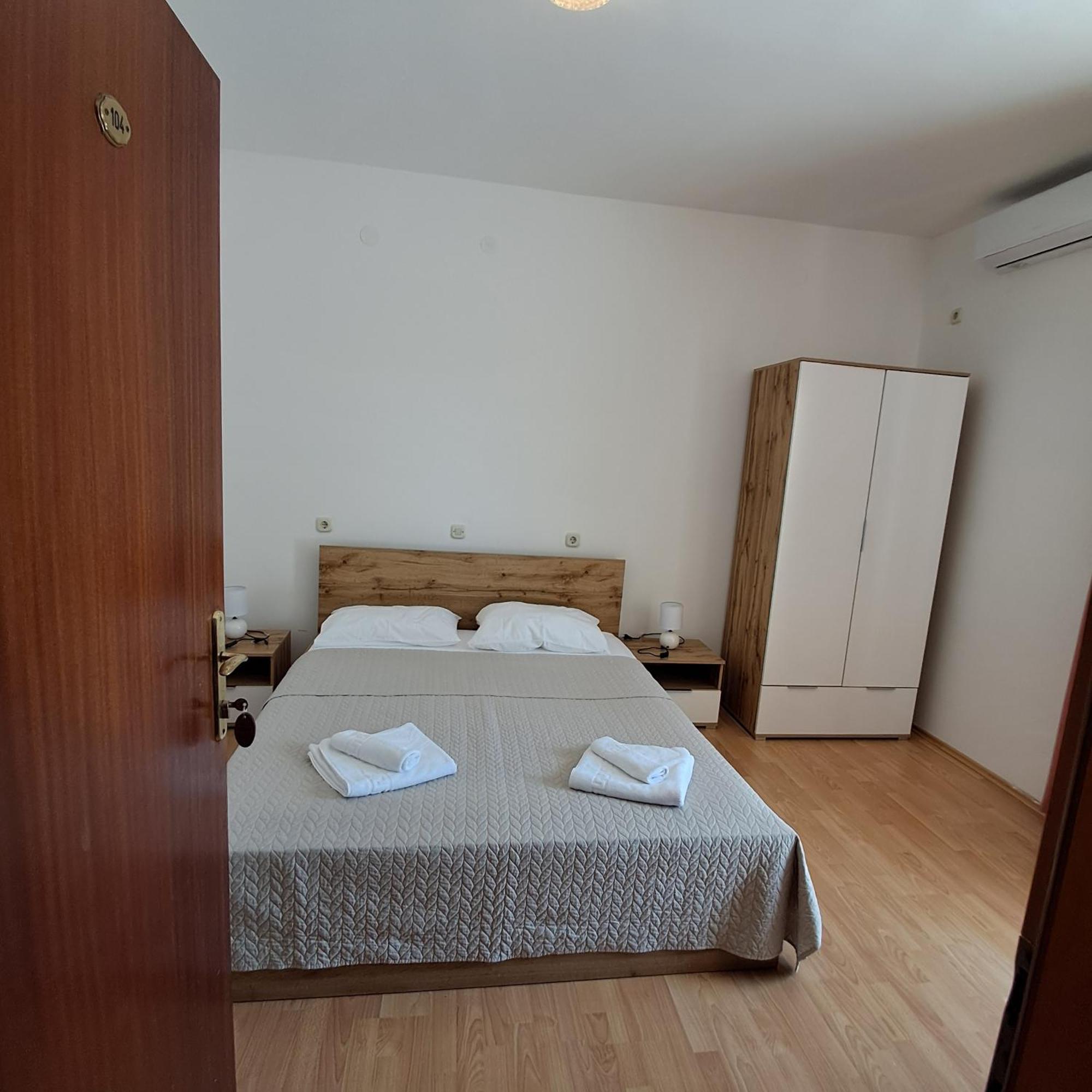 Pansion Tony Pag Hotel Pag Town Eksteriør billede